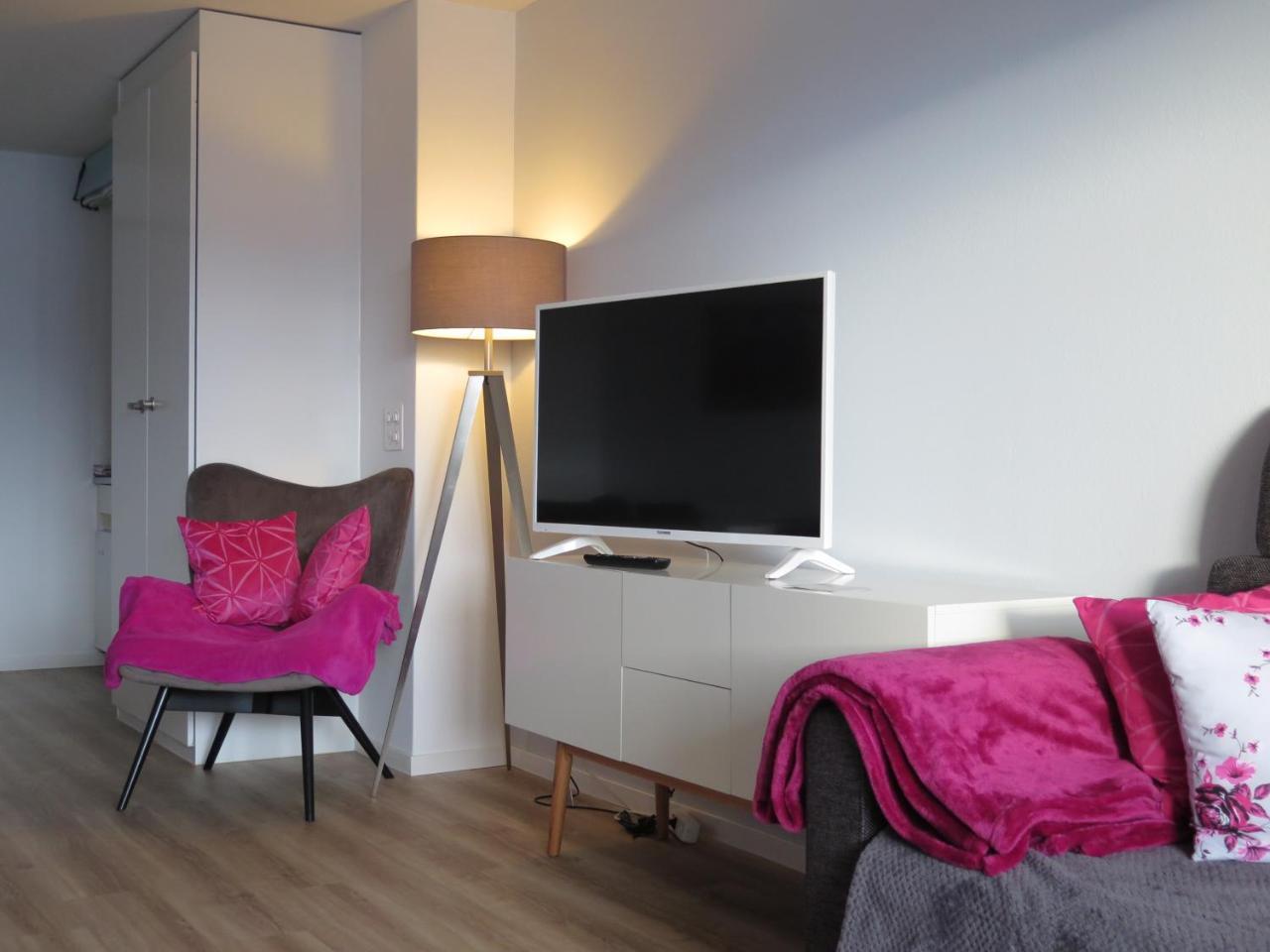 Swiss Seeblick Apartment Mit Hotelanbindung Беатенберґ Екстер'єр фото